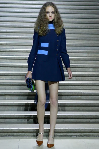 Look 2